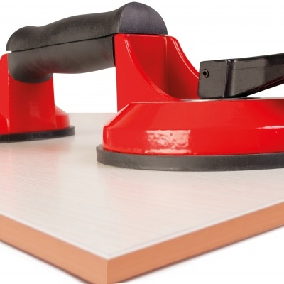 Ferramenta de elevação com ventosas vermelhas e pretas