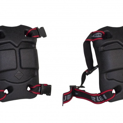 Par de proteções de joelhos pretas com tiras ajustáveis e acolchoamento