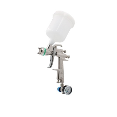 Pistola de pintura prateada com recipiente de tinta branco