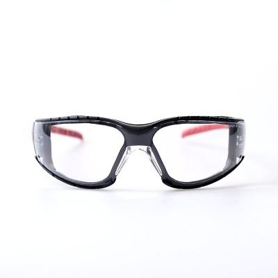 Óculos de proteção com armação preta e lentes transparentes
