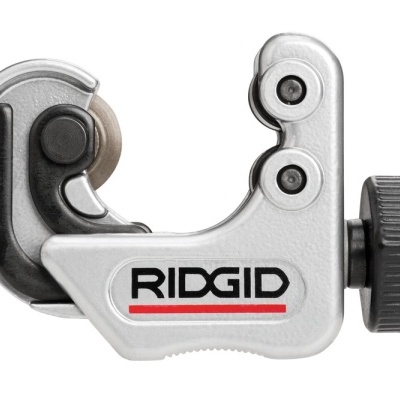 Corta tubos metálicos RIDGID cinzento e preto com botão de ajuste