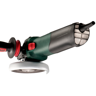Máquina de polir verde com botão vermelho e proteção branca