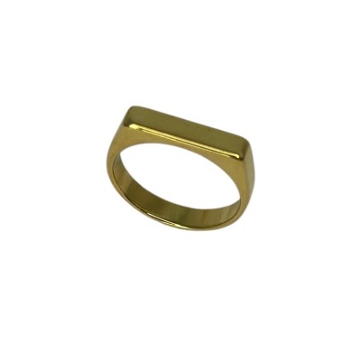 Anel dourado quadrado minimalista