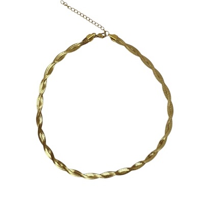 Colar dourado torcido com fecho e corrente de extensão