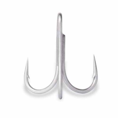 Anzol de pesca triplo prateado com três pontas