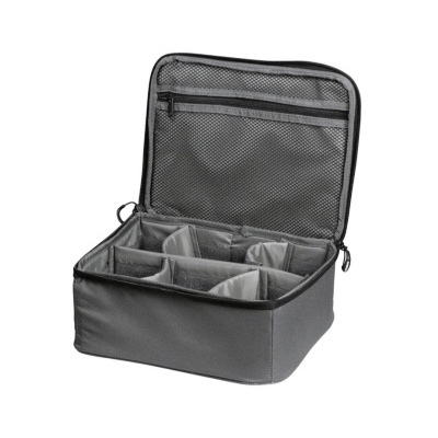 Estojo organizador cinzento com divisórias internas e bolso de rede na tampa