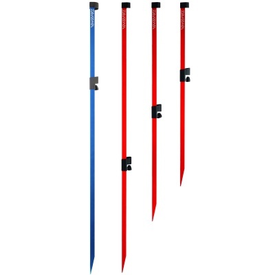 Pás de jardim metálicas azul e vermelhas com cabeças e presilhas pretas sobre fundo branco