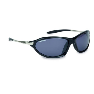 Óculos de sol desportivos pretos com lentes escuras e marca Shimano