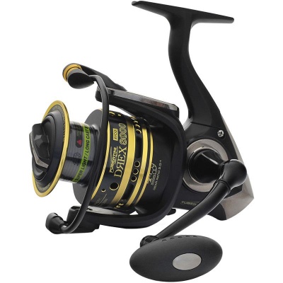 Carretel de pesca preto com detalhes amarelos e verdes