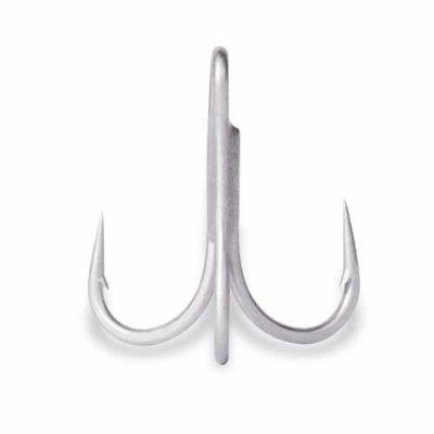 Anzol de pesca triplo prateado com três pontas