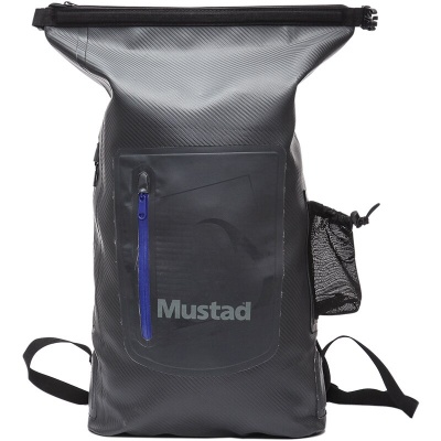 Mochila preta impermeável com bolso frontal e alças pretas