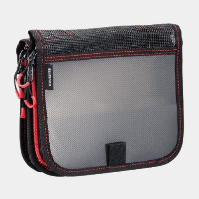 Bolsa quadrada preta e cinza com costuras vermelhas e fechos vermelhos