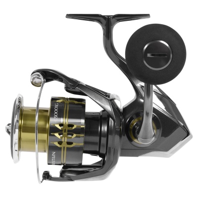 Carreto de pesca preto e dourado com manivela prateada