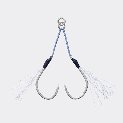 Anzol duplo de pesca com laçada azul e fios finos
