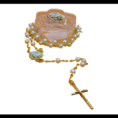 Colar tipo rosário com cruz dourada e estojo transparente