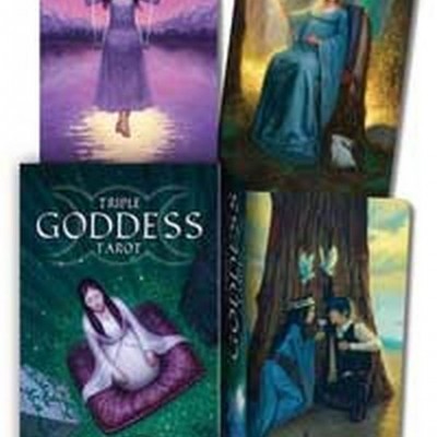 Cartas de tarot com ilustrações de mulheres e caixa com o título TRIPLE GODDESS TAROT