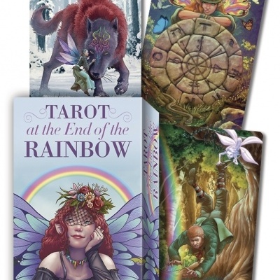 Cartas de Tarot coloridas com caixa 'TAROT at the End of the RAINBOW' e ilustrações fantásticas