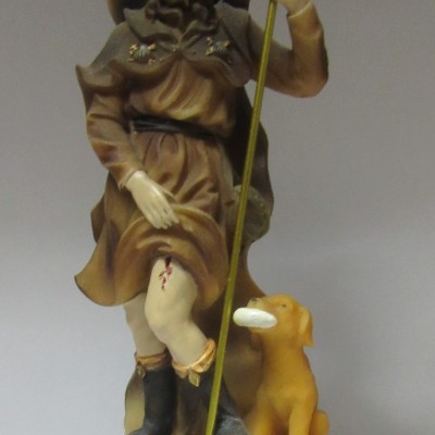 Estátua de S. Roque com bengala e cão em resina/cor castanha.
