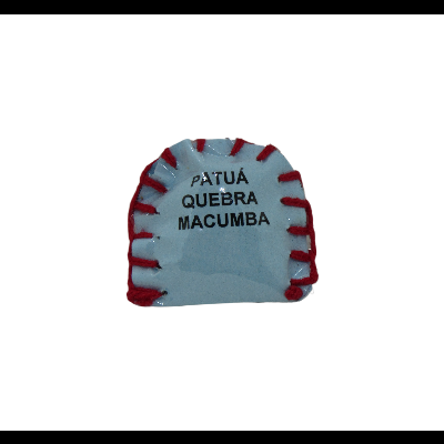 Patuá azul claro com bordado vermelho e texto preto