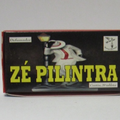 Embalagem de comprimidos ZÉ PILINTRA com ilustração e texto em fundo preto