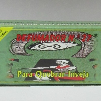 Embalagem verde do produto DEFUMADOR N° 27 para quebrar inveja