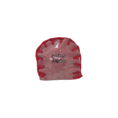 Porta-moedas de couro rosa com costura vermelha e texto preto