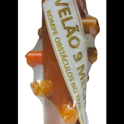 Vela laranja com múltiplos botões salientes e rótulo com texto em verde e dourado