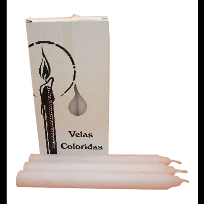 Caixa branca com desenho de vela preta e texto Velas Coloridas, com quatro velas brancas finas à frente