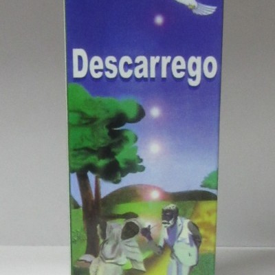 Embalagem azul com texto Fluido Descarrego e ilustração de pessoas e pomba