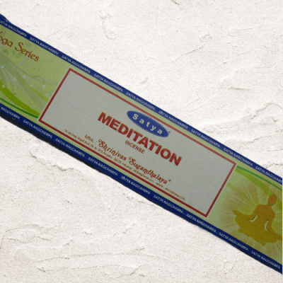 Embalagem retangular de incenso verde e amarelo Satya Meditation
