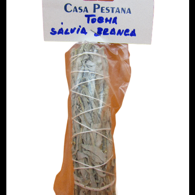 feixe de sálvia branca seca com etiqueta