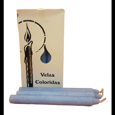 Caixa branca de velas coloridas com texto e imagem de vela acesa, quatro velas azuis ao lado