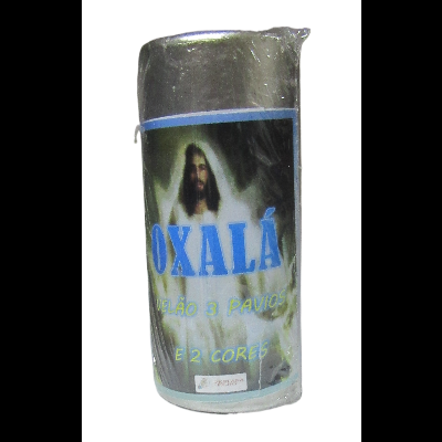 Vela preta com rótulo OXALÁ e embalagem plástica