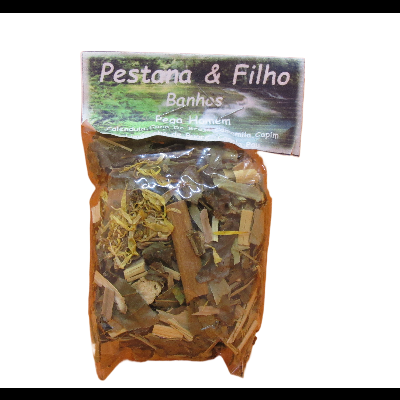Pacote de mistura de ervas secas para banho com rótulo 'Pestana & Filho Banhos Pega Homem'