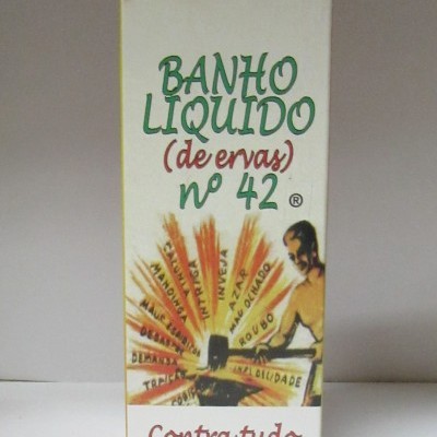Embalagem de banho líquido de ervas nº 42 com texto e ilustração