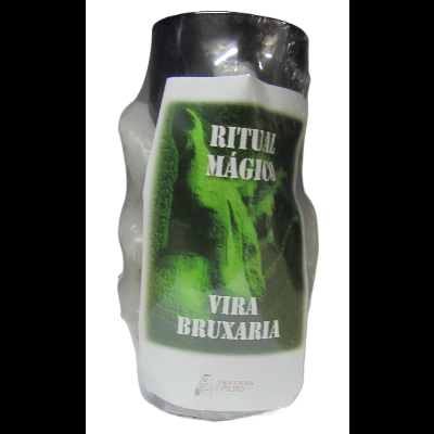 Vela preta com rótulo que diz Ritual Mágico Vira Bruxaria