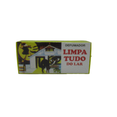 Caixa retangular com etiqueta 'DEFUMADOR LIMPA TUDO DO LAR' com imagem de casa, pessoa e gato