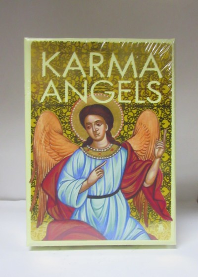 Caixa de baralho com anjo e texto KARMA ANGELS