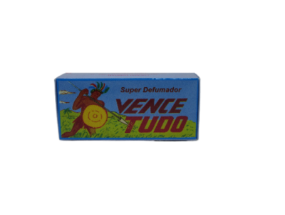 Caixa azul de Super Defumador VENCE TUDO com ilustração de indígena e texto em vermelho e amarelo
