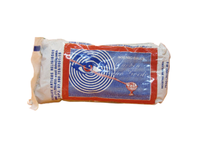 Barra de sabão embalada em papel com design azul, vermelho e branco e texto impresso