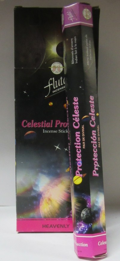 Embalagem de incenso Celestial Protection Céleste com design espacial e texto em rosa e branco