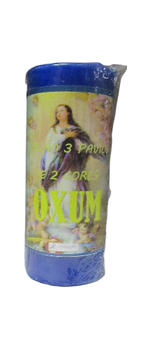 Vela azul com rótulo religioso e texto Oxum