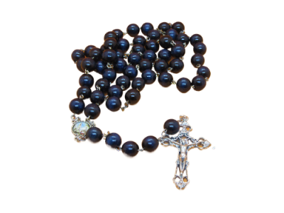 Terço com contas pretas e cruz prateada detalhada