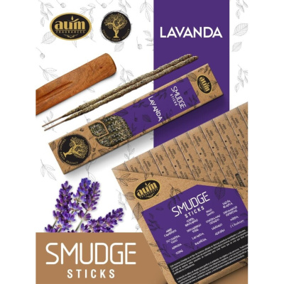 Embalagem e sticks de smudge aroma lavanda com design natural e rótulos em roxo e kraft