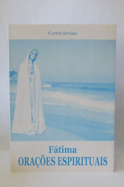 Capa de livro 'Fátima Orações Espirituais' com imagem de figura feminina vestida de branco e mar ao fundo.