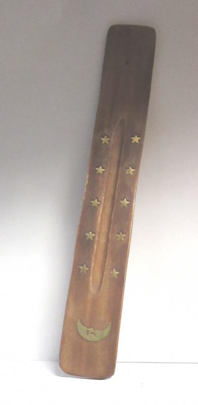 Suporte de madeira castanha para incenso com estrelas e meia-lua douradas