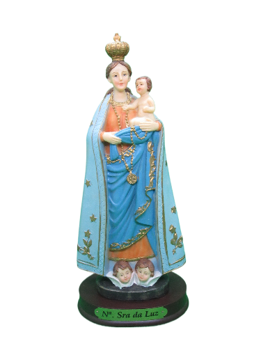 Estátua de Nossa Senhora da Luz com manto azul e Menino Jesus, base preta com texto verde.