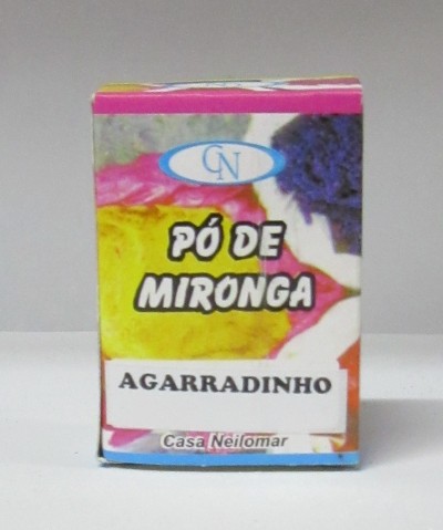 Embalagem colorida de pó de mironga com texto em português.