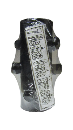 Anilha preta de peso com etiqueta branca e embalagem plástica