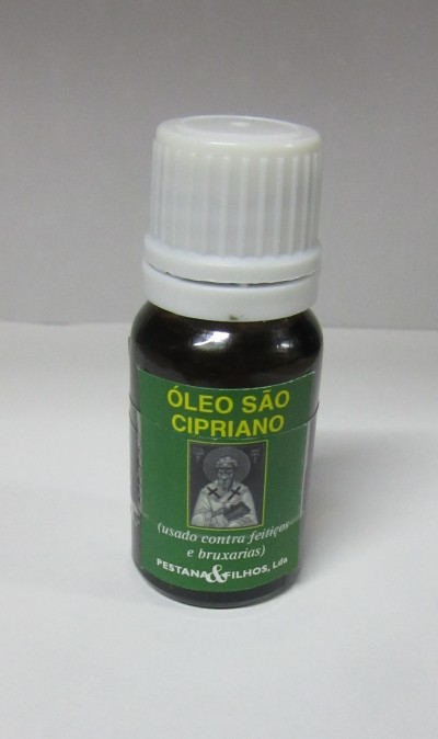 Frasco pequeno de óleo São Cipriano com etiqueta verde e tampa branca